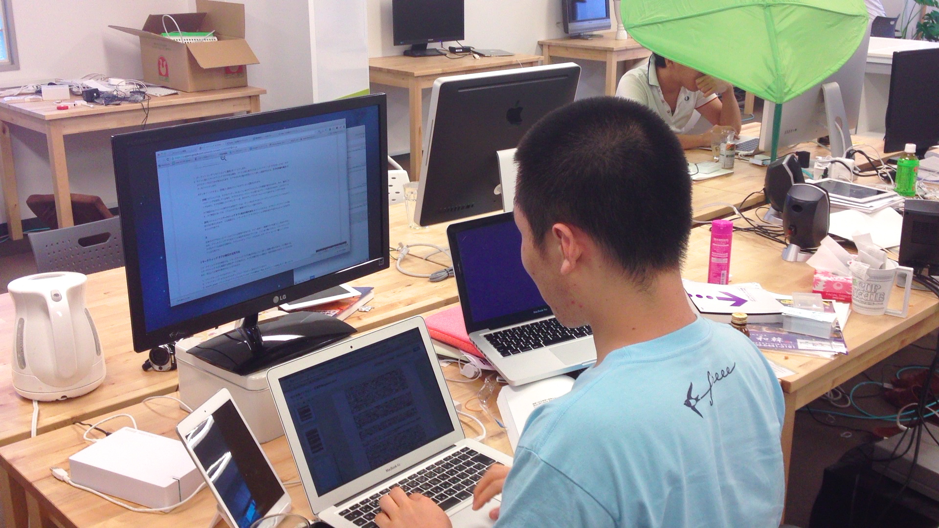 仕事に取り組む様子