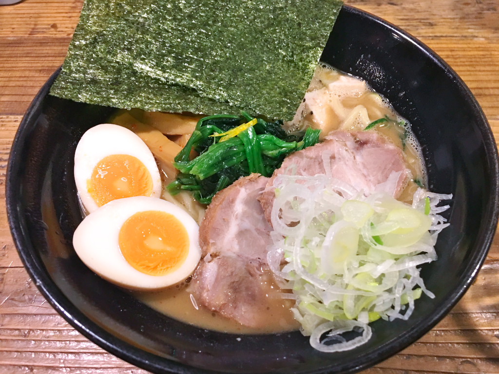 わたるらーめん 麺大盛