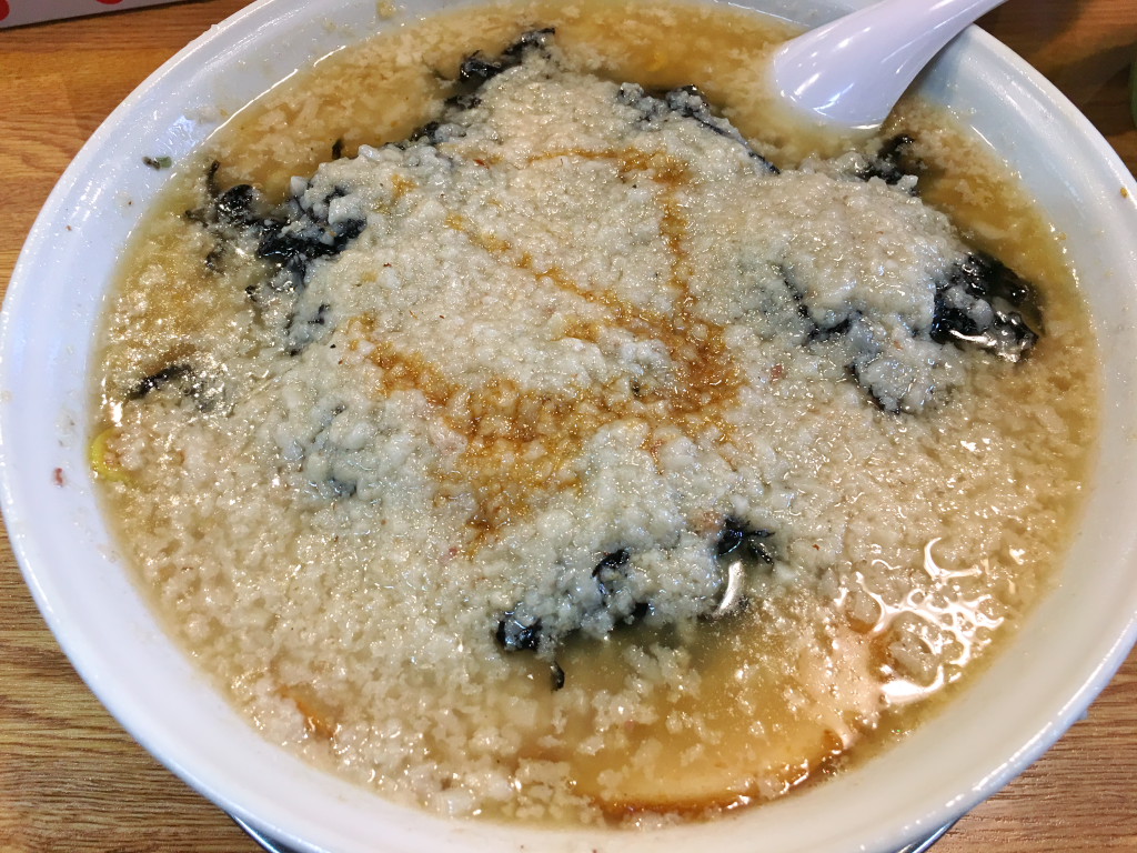 岩のり中華 麺大盛り 鬼脂