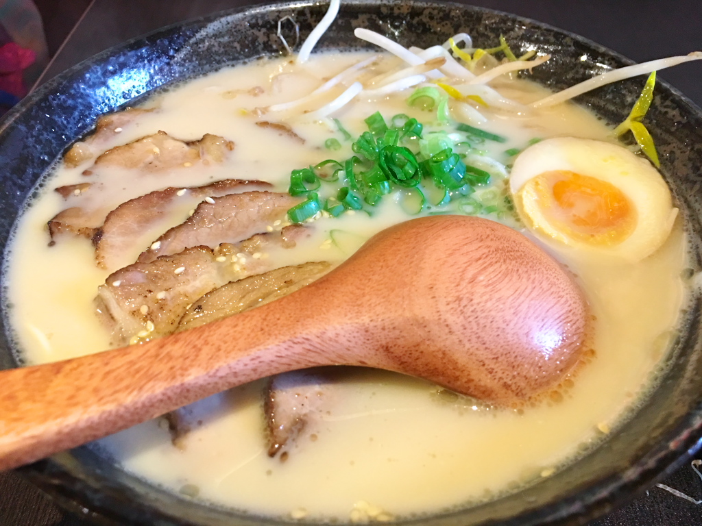 豚骨チャーシュー麵